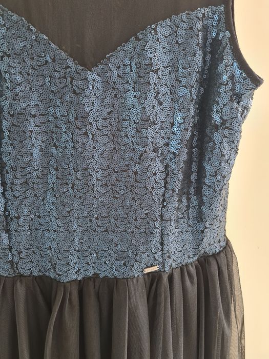 Sukienka cropp czarna z tiulem siateczka cekinami granatowa krótka