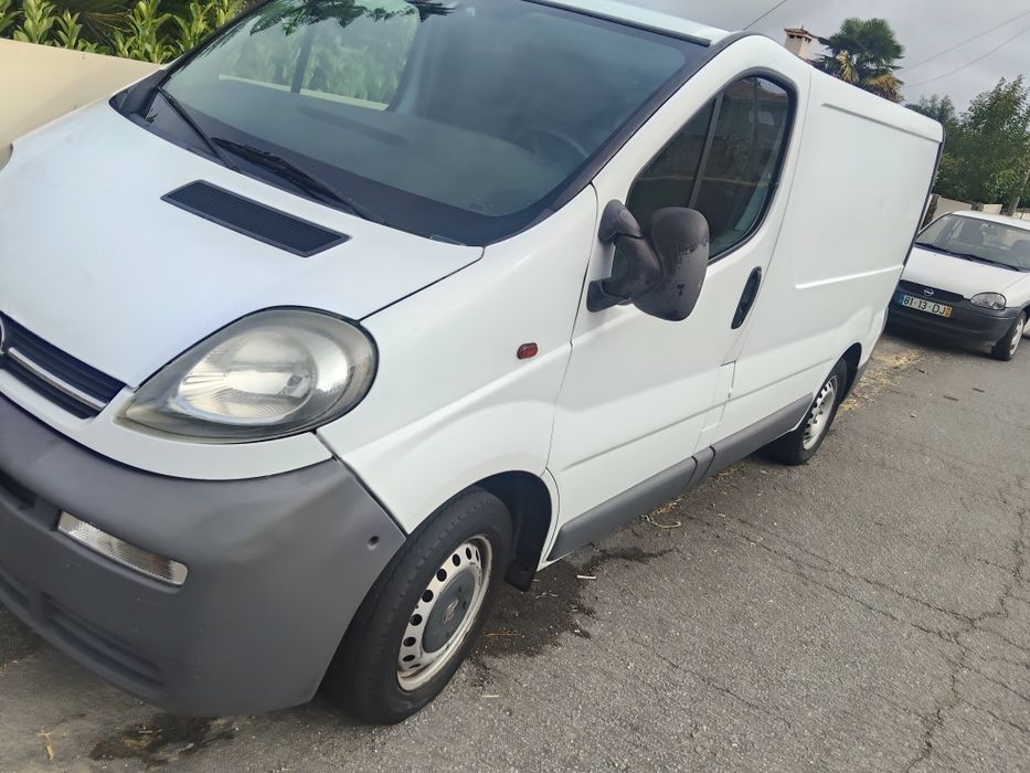 Renault trafic do ano 2005 motor 1.9 CDTI