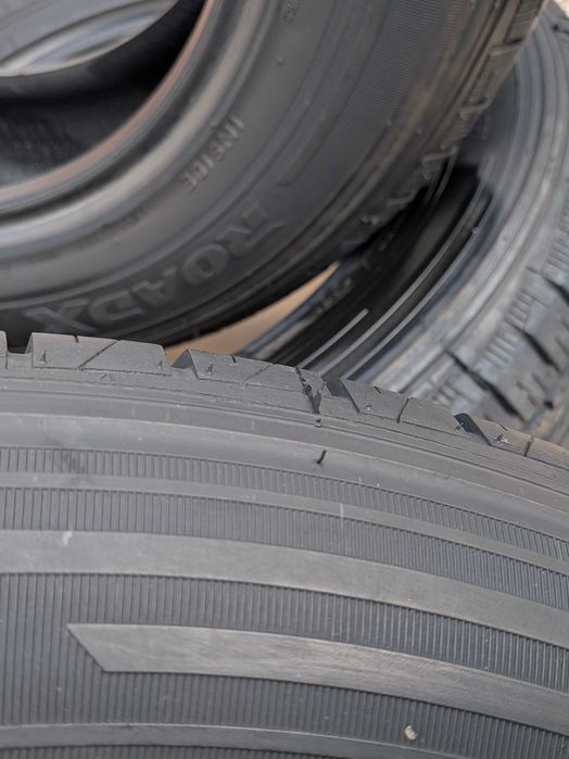 ROADX  235/65 R17 - Como Novos / Muito Bom Estado