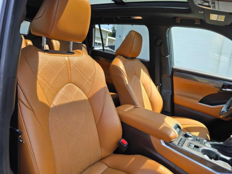 Toyota Highlander Platinum      2022