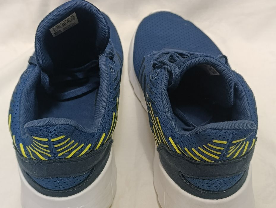Кроссовки Adidas Asweerun