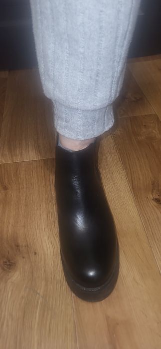 Шкіряні напівчоботи