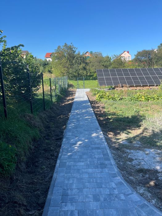 Професійне вкладання бруківки