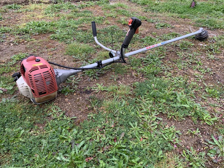 Roçadora profissional Maruyama