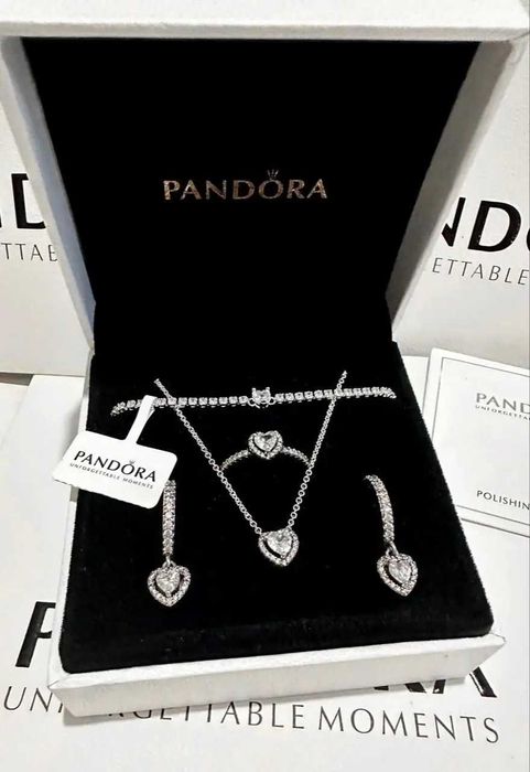 Срібний комплект прикрас  Pandora