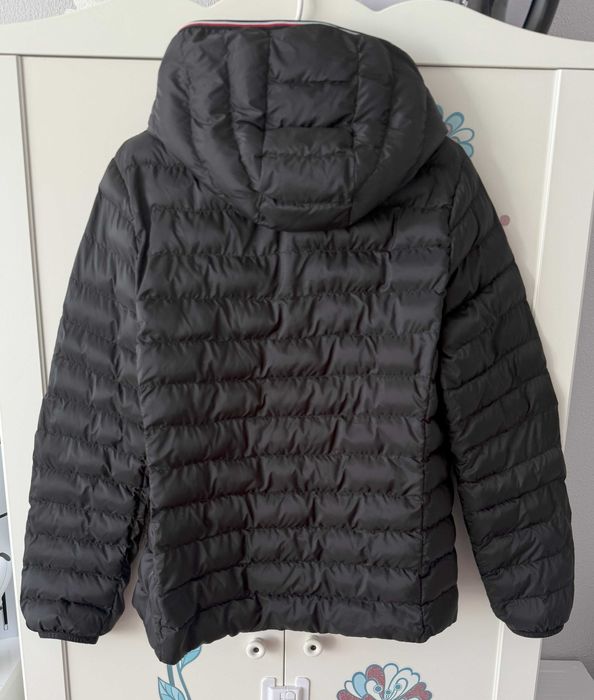 Czarna kurtka pikowana z kapturem - Tommy Hilfiger