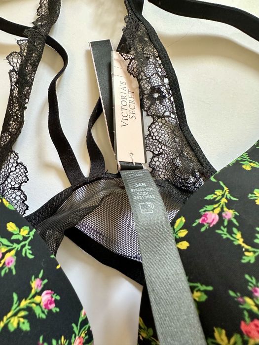 Бюстгалтер Victoria Secret
