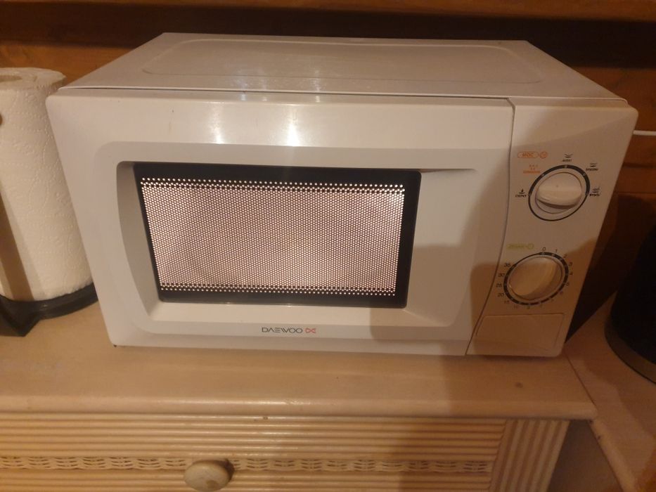 Mikrofaluwka Daewoo biała