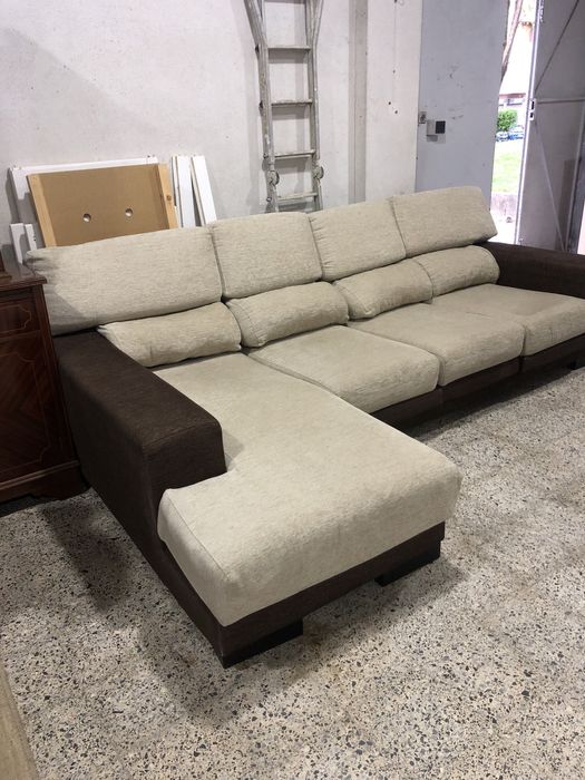 Sofa de 4 lugares grande medida 2,90x90 chaise 1,60