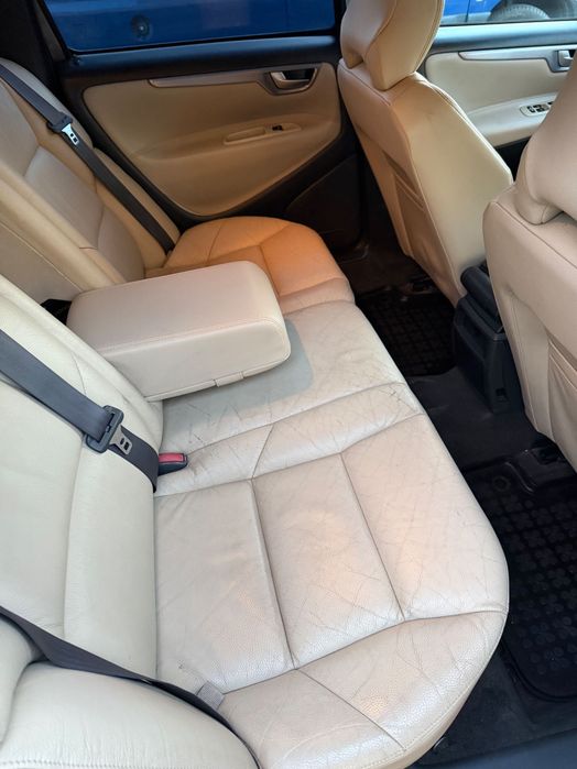 Samochód osobowy Volvo v70