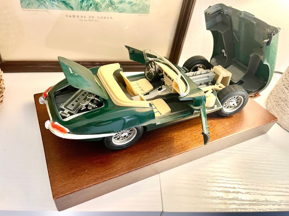 Miniatura Jaguar “E” Cabriolet