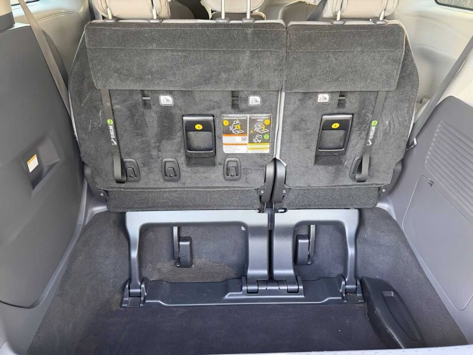 Toyota Sienna      2022