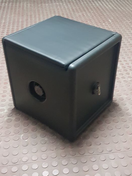 Fitness cube exelente para treinar e dar treinos online ou outdoor