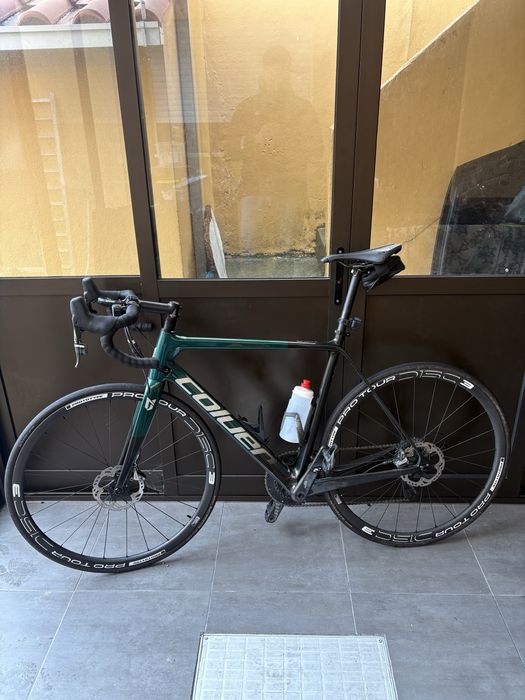 Bicicleta de Carbono Coluer Invicta Disc 2024