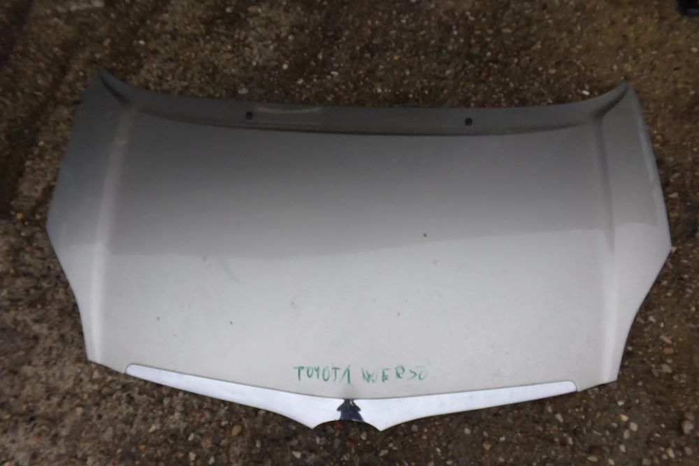 maska pokrywa silnika 1d9 toyota corolla verso e12