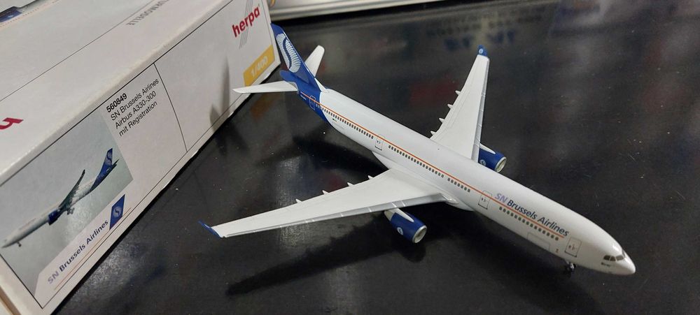 Avião Boeing Aviões Airbus escala 1/400 em Metal Varios Ver Fotos 04