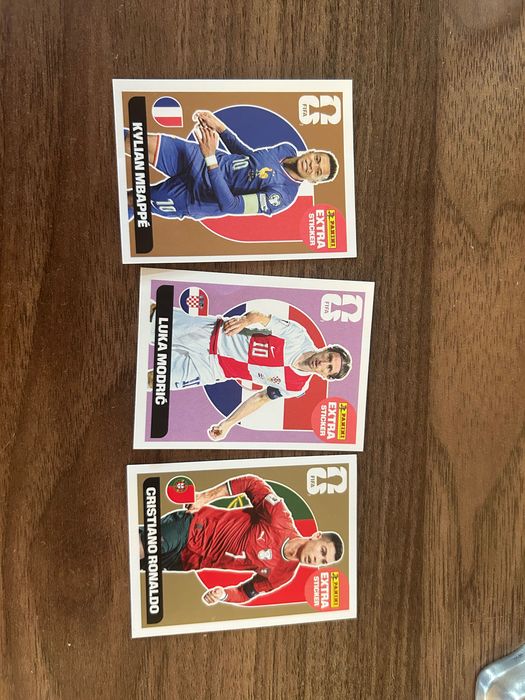 Extra sticker Ronaldo Gold