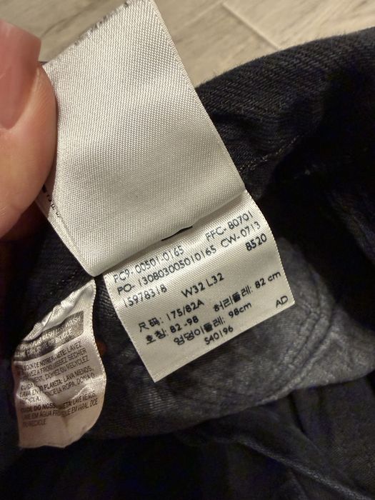 Оригінальні чоловічі джинси Levi's 501 чорні класичні прямого крою W32 L32 M