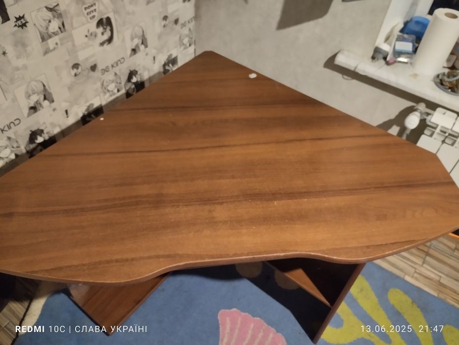 Стіл письмовий продам
