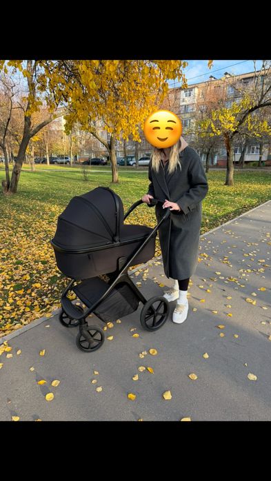 Детская коляска 2в1 Carrello Vector черная