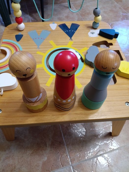 Mesa de atividades bebé