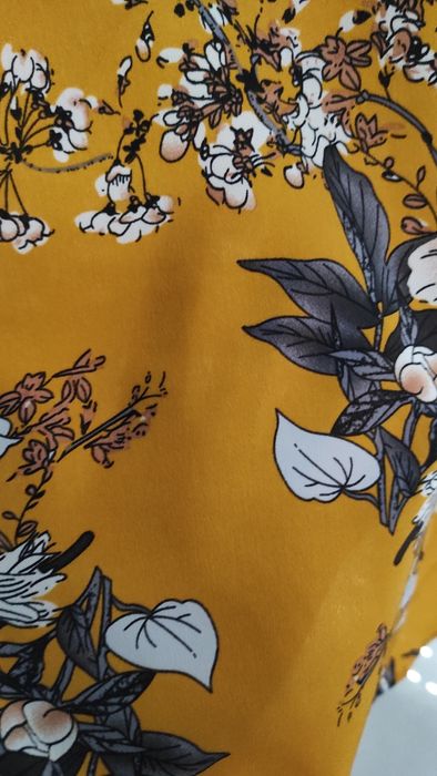 Vestido floral fresco tamanho L portes incluídos para Portugal continental