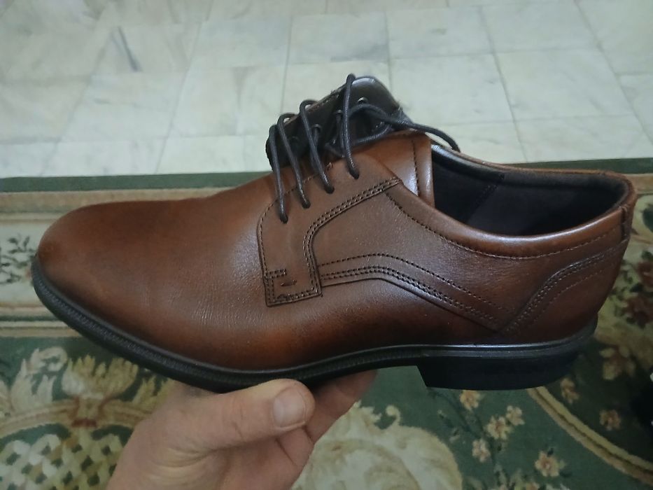 Продам туфли  ЄККО Германия  новые