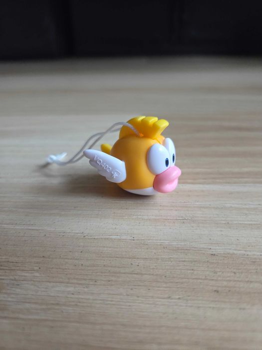 Rybka Cheep-Cheep żółta Kinder Joy Super Mario Bros Nintendo VQ402A
