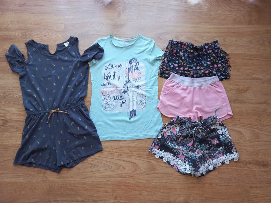 Zestaw ubrań w rozmiarze 146