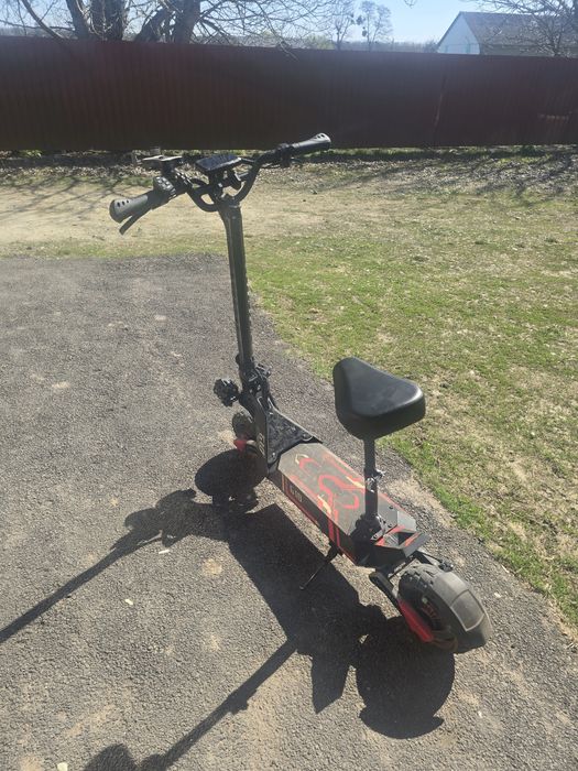 Самокат елктричний