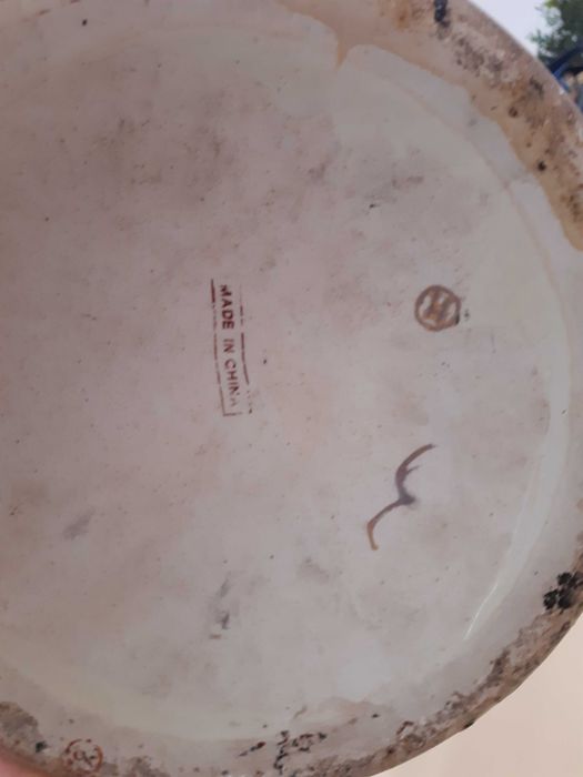 Vasos Orientais e Pratos  Porcelana Sat-Suma Motivos Típicos