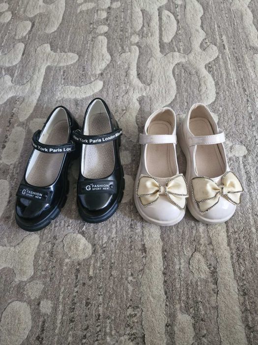 Туфельки для дівчинки