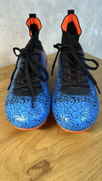 Футбольные бутсы 35 р. Новые