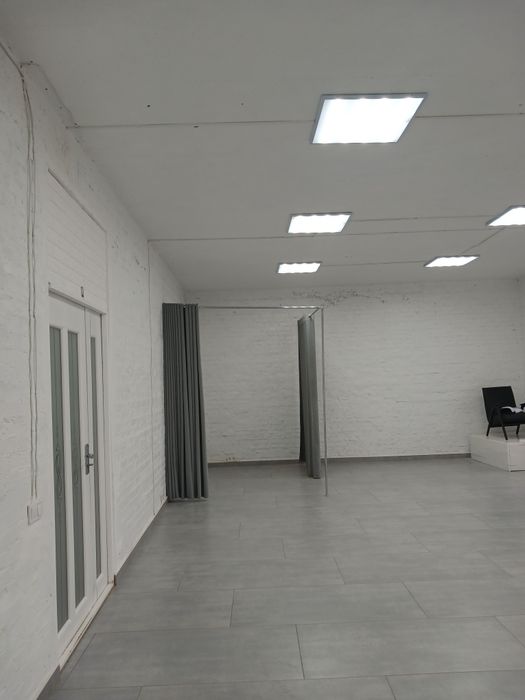 Здам в довгострокову оренду приміщення по пр.Відродження.