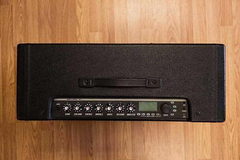 Amplificador guitarra Fender Mustang IV 150-Watt 2x12"