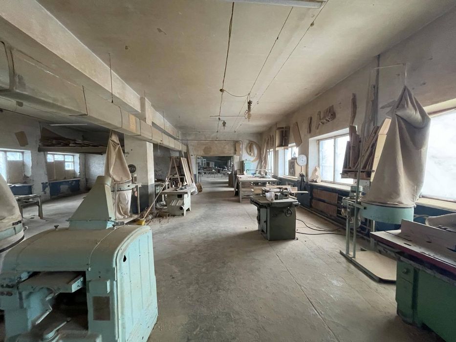 продаж комплексу будівель