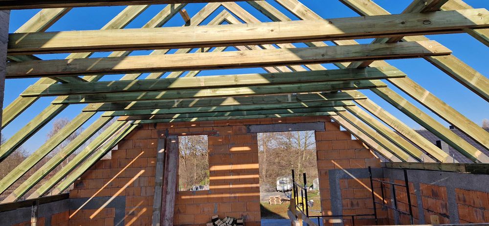 Usługi dekarskie, ciesielstwo, papy termozgrzewalne.