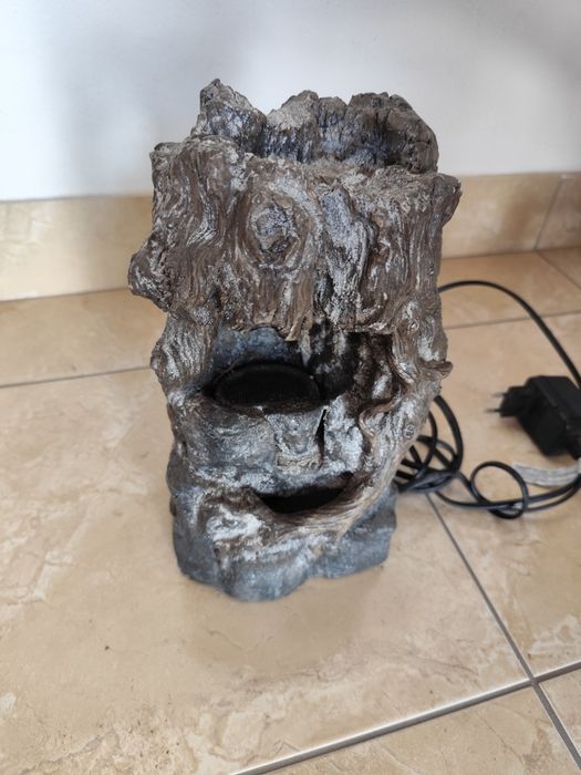 Fonte de água decorativa