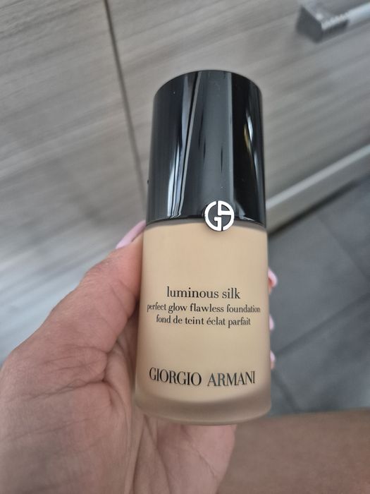 Giorgio Armani luminous silk podkład stara formula 4 odcień