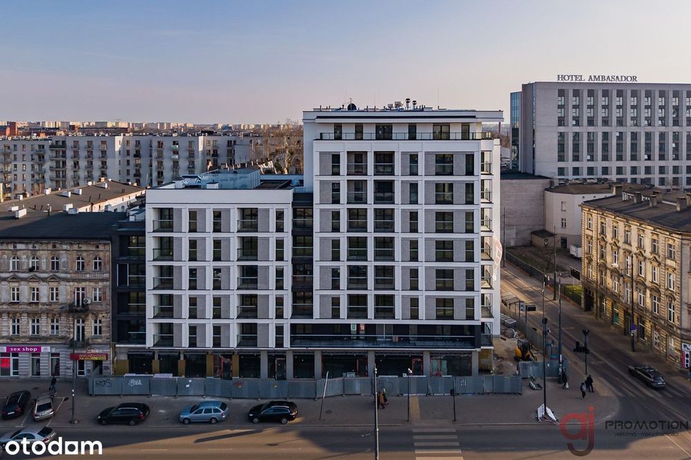 Sprzedam bezpośrednio kawalerką w centrum Łodzi przy Galerii Łódzkiej.