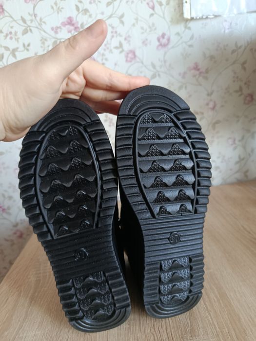 Взуття жіноче. Зима.