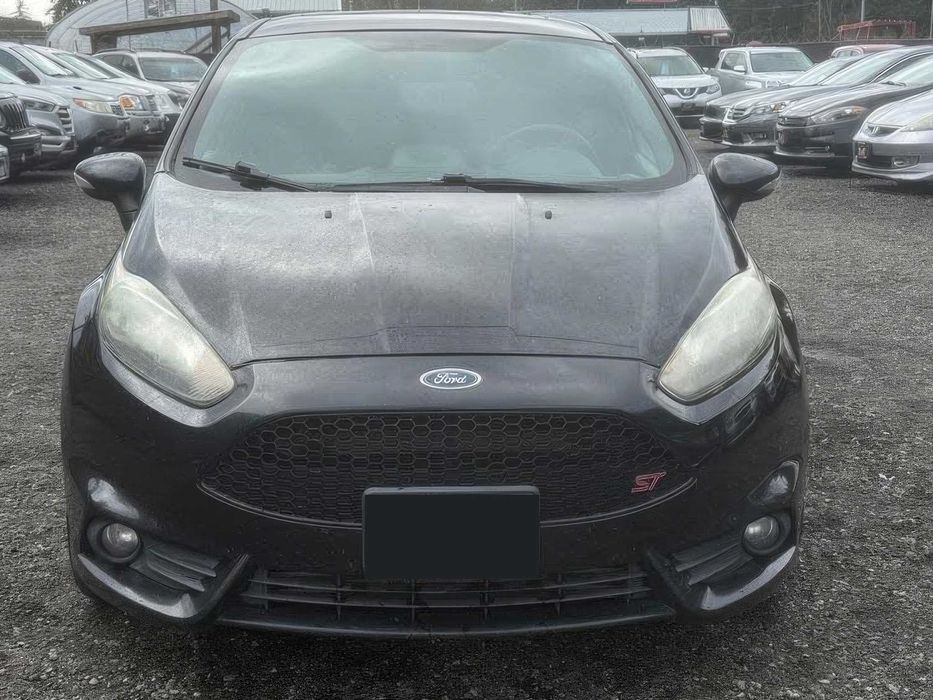 Ford Fiesta ST      2015