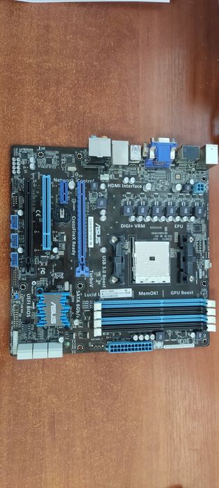 Материнська плата Asus F2A85-M/CM1745/DP_MB на запчастини