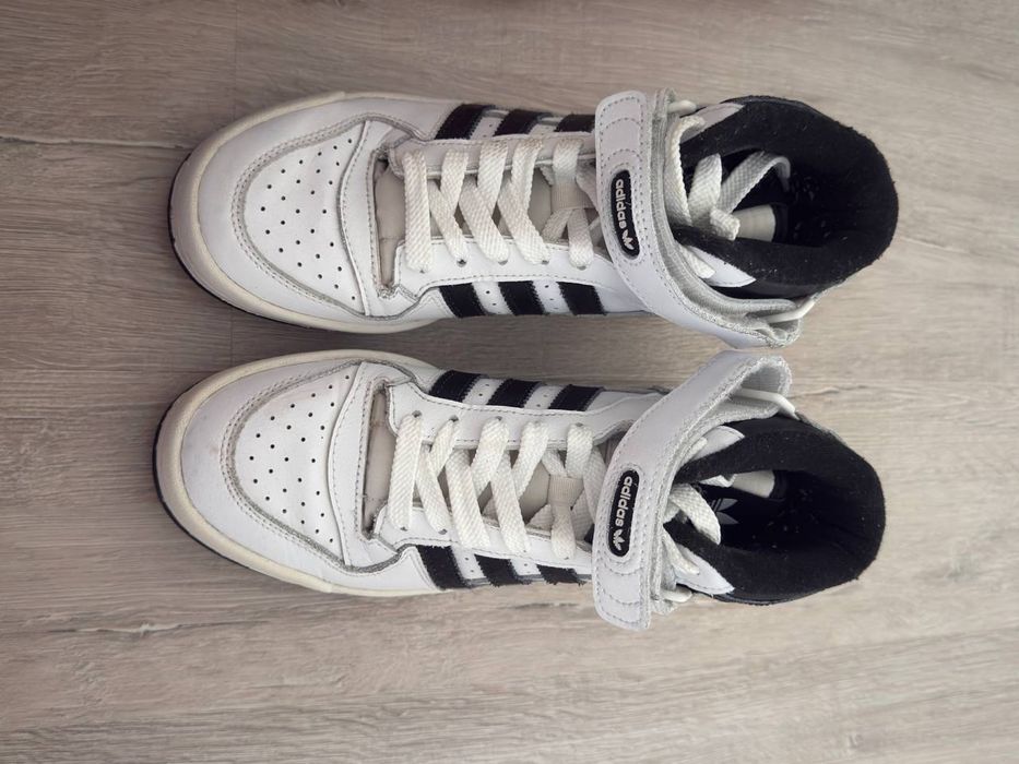 Кросіки адідас 37 eur