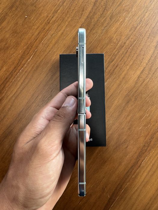 Samsung Galaxy Z Flip5