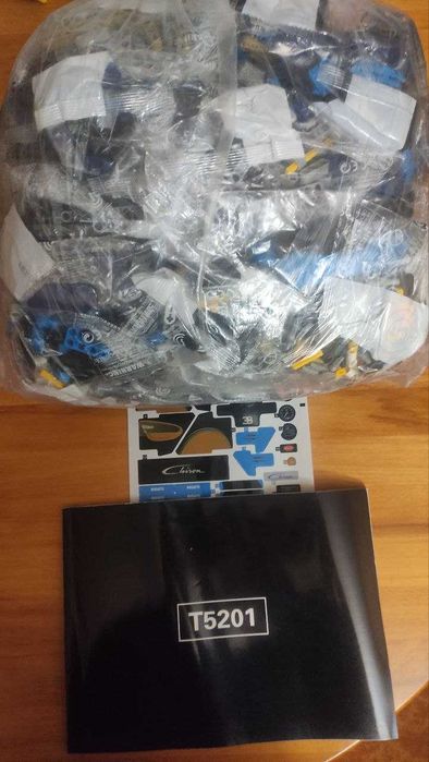 Конструктор сумісний з LEGO Technic Bugatti Chiron 42083