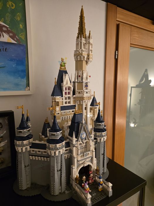 Lego - The Disney Castle