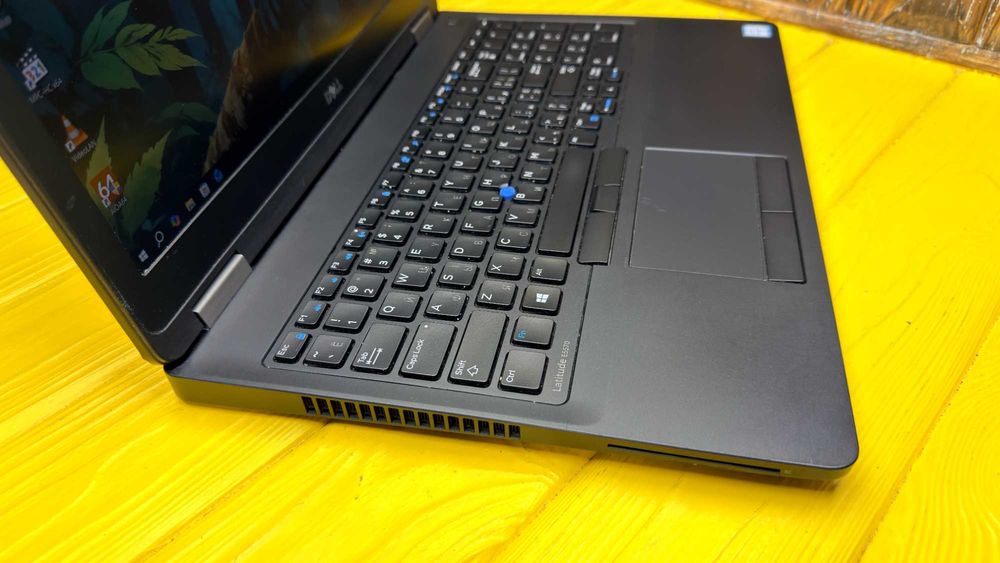 Ноутбук Для Роботи і Навчання Dell Latitude E5570 /i7-6820HQ/ГАРАНТІЯ