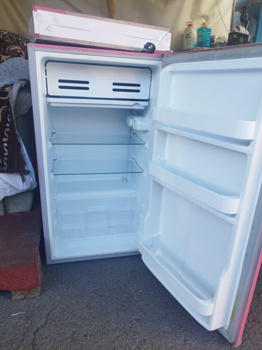 Холодильник маленький 85 см б/у