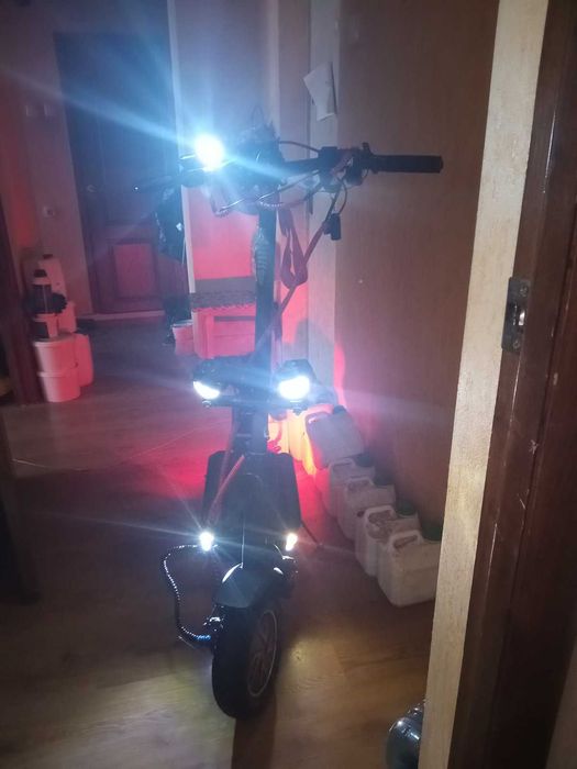 продаю Kugoo g booster